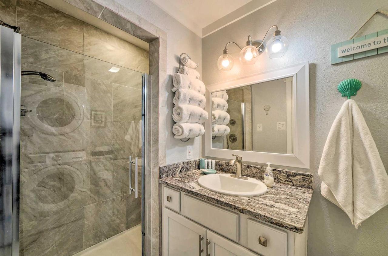 Port Aransas Condo With Outdoor Pool - Pets Welcome! Mustang Beach 外观 照片